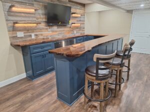 Bar Cabinet Makeover